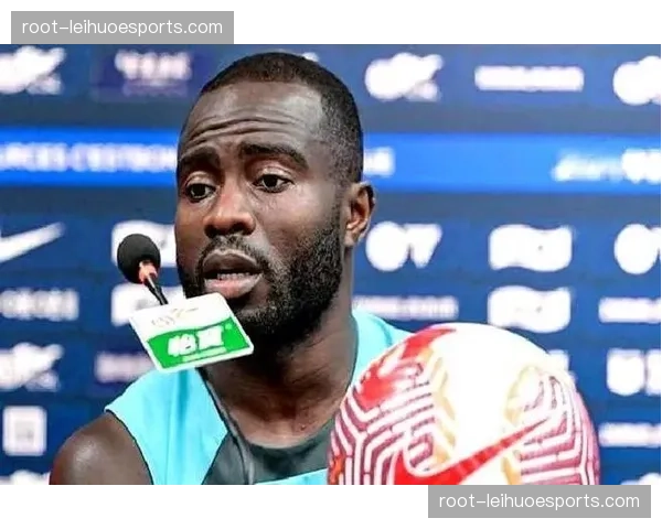 阿奇姆彭3球成英博重要得分点 锋线核心把握机会能力强